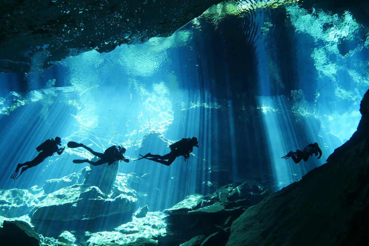 Scuba diving service in Mexico