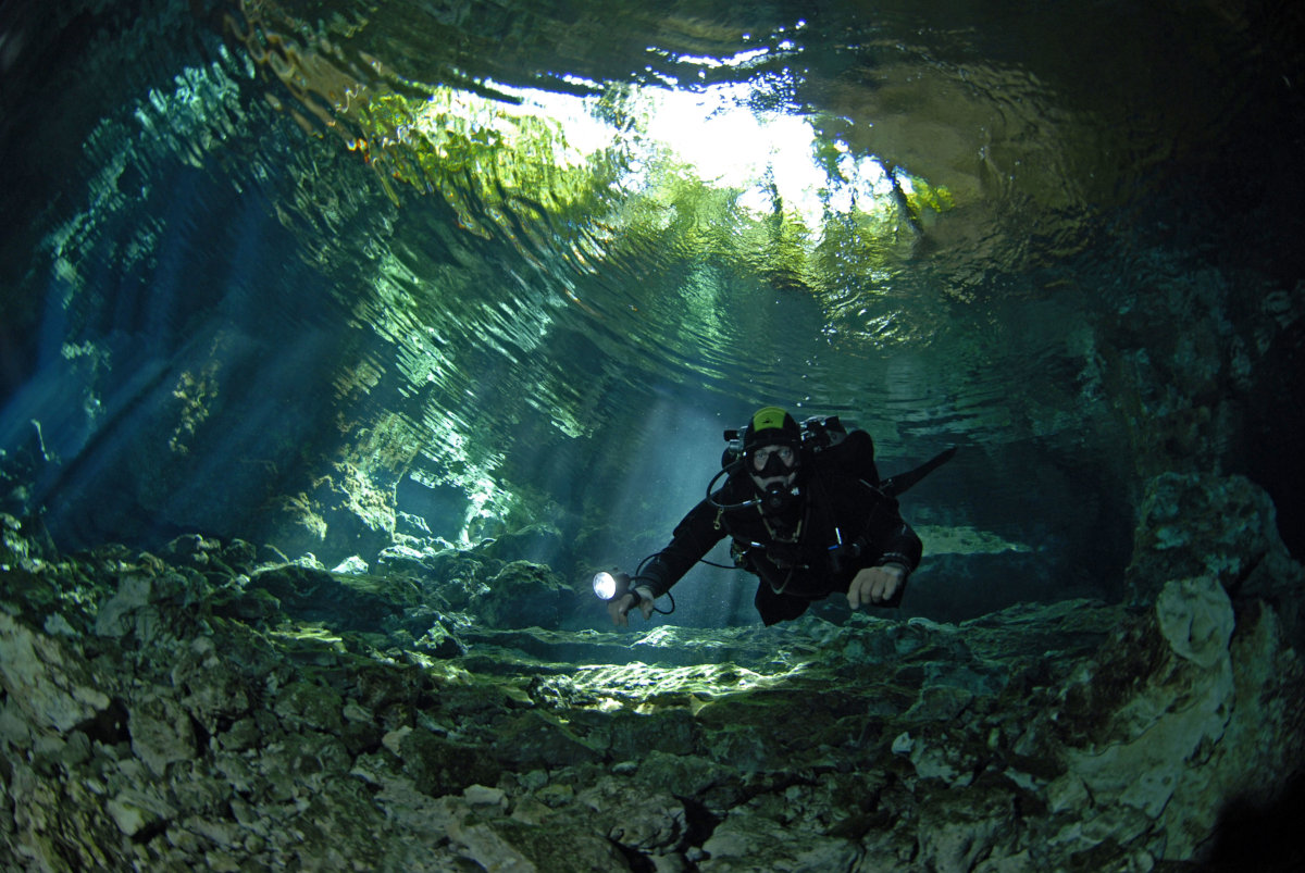 cenote diving playa del carmen mexico