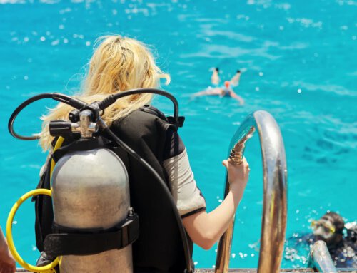 How to become a certified dive instructor